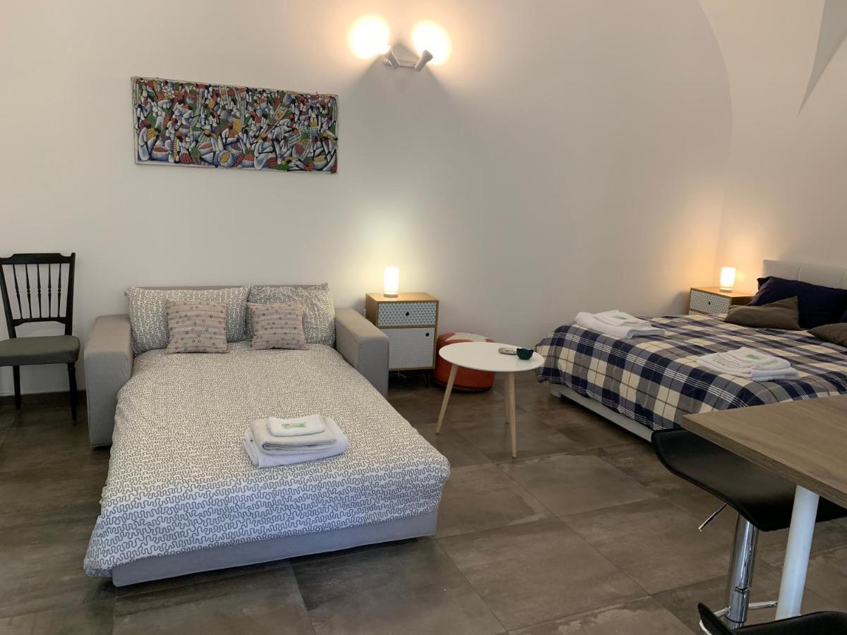 Zziny House Apartment